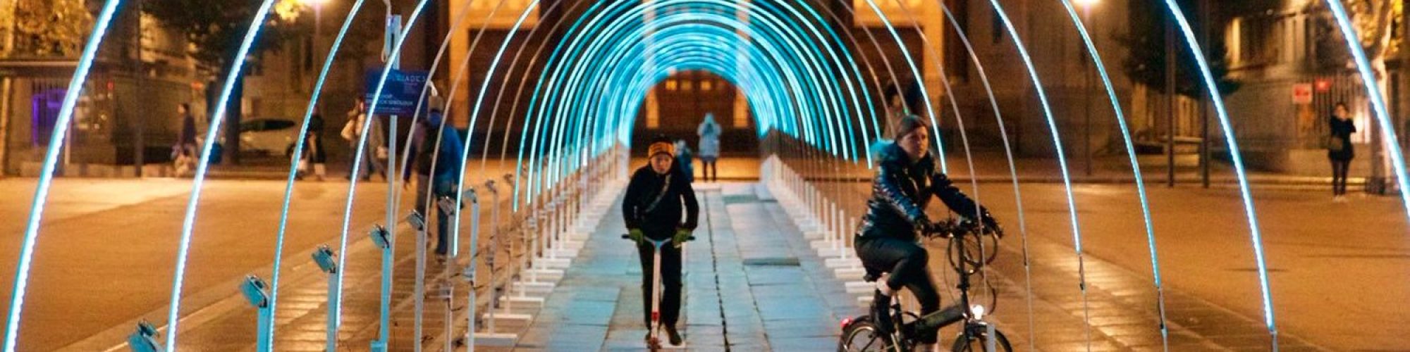 CORRIDOR - Derrick Giscloux